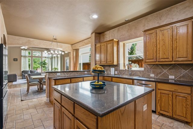 9024 Bottlebrush Lane, Irving, TX 75063