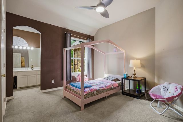 9024 Bottlebrush Lane, Irving, TX 75063
