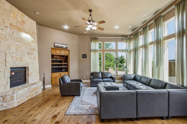 9024 Bottlebrush Lane, Irving, TX 75063