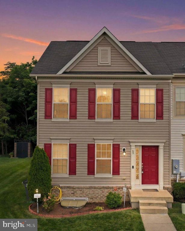 69 DRIVER SQ, Front Royal, VA 22630