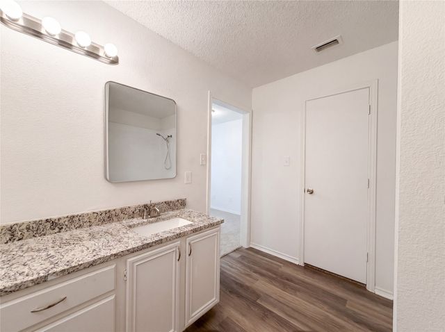 3628 Riverhead Drive, Arlington, TX 76015