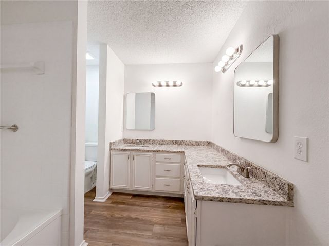 3628 Riverhead Drive, Arlington, TX 76015