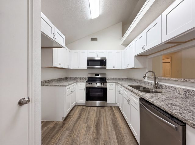 3628 Riverhead Drive, Arlington, TX 76015