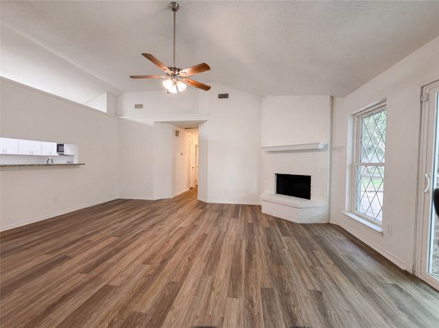 3628 Riverhead Drive, Arlington, TX 76015