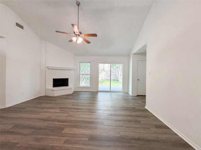 3628 Riverhead Drive, Arlington, TX 76015