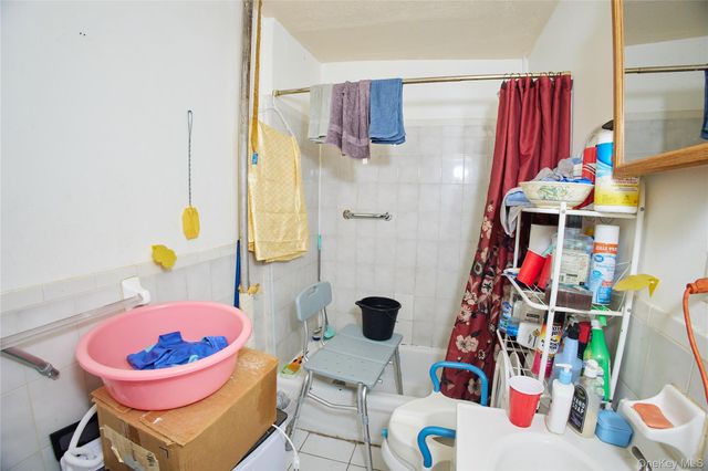 12222 Nellis Street, Springfield Gardens, NY 11413