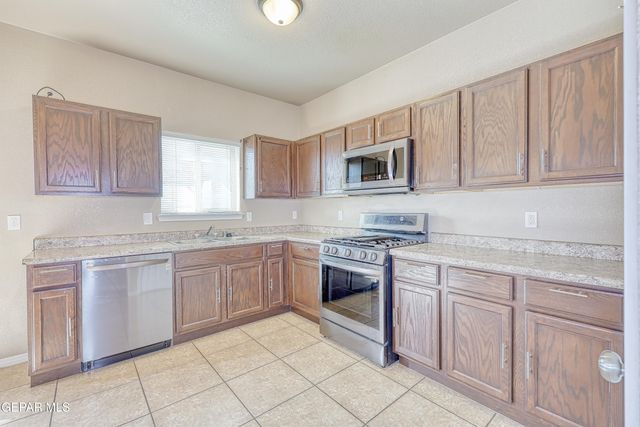 12069 COPPER VALLEY Lane, El Paso, TX 79934