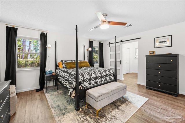 7010 Lake Joanne Dr, Pensacola, FL 32506