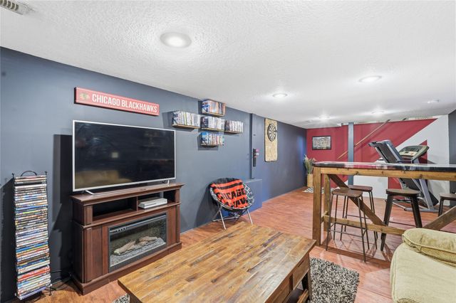 218 NW Arlan Drive, Ankeny, IA 50023