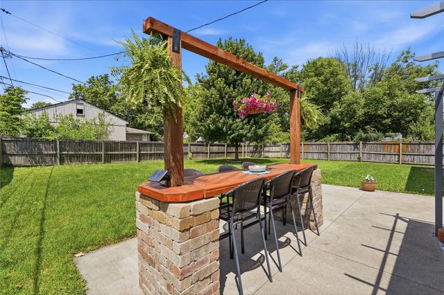 218 NW Arlan Drive, Ankeny, IA 50023