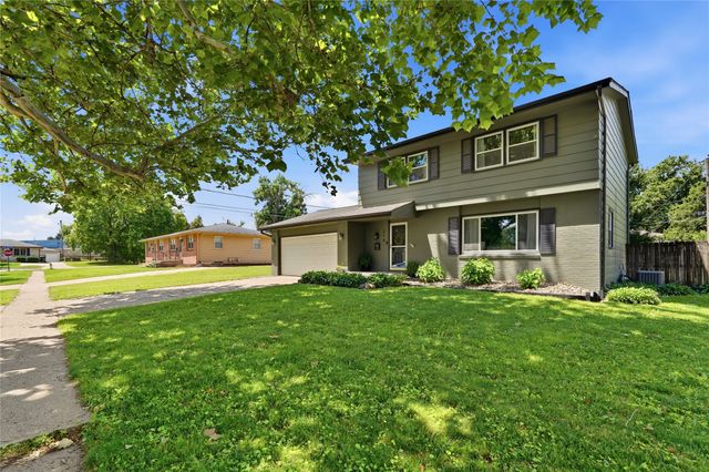 218 NW Arlan Drive, Ankeny, IA 50023