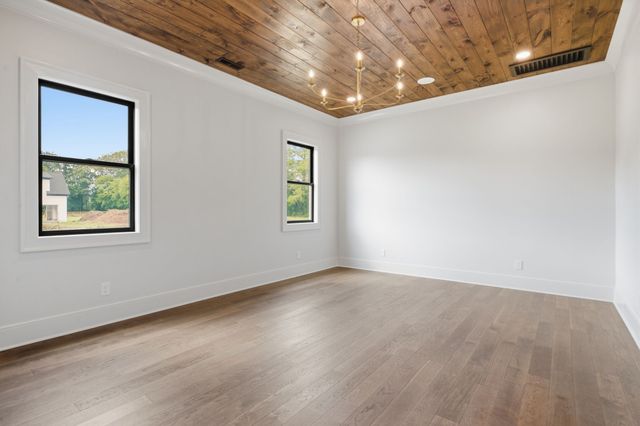 322 Canna Dr, Lascassas, TN 37085