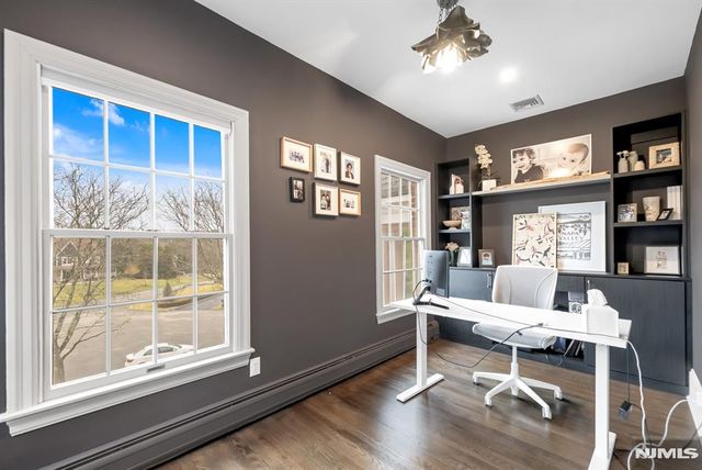 18 Sunflower Drive, Upper Saddle River, NJ 07458