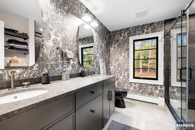 18 Sunflower Drive, Upper Saddle River, NJ 07458