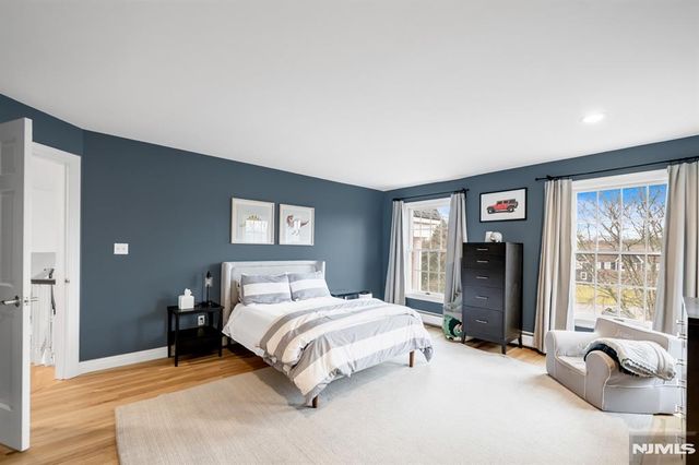 18 Sunflower Drive, Upper Saddle River, NJ 07458