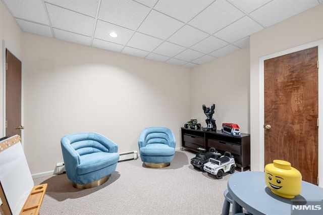 18 Sunflower Drive, Upper Saddle River, NJ 07458