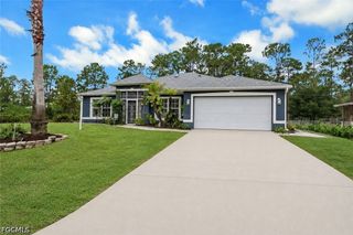 1205 Lake AVE, Lehigh Acres, FL 33972