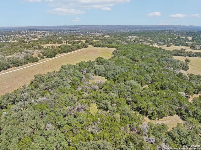 36 Lewis Road, Boerne, TX 78006
