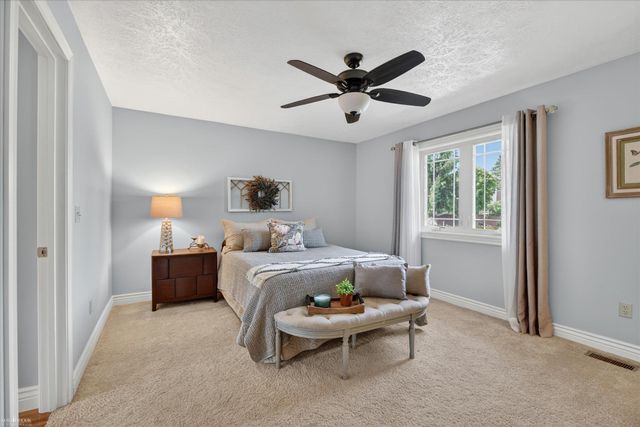 1012 Wood Court, Owosso, MI 48867