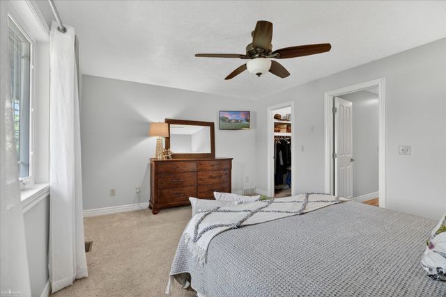 1012 Wood Court, Owosso, MI 48867