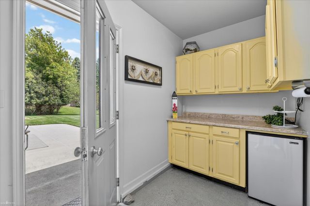 1012 Wood Court, Owosso, MI 48867