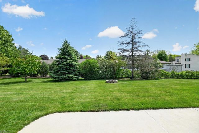 1012 Wood Court, Owosso, MI 48867
