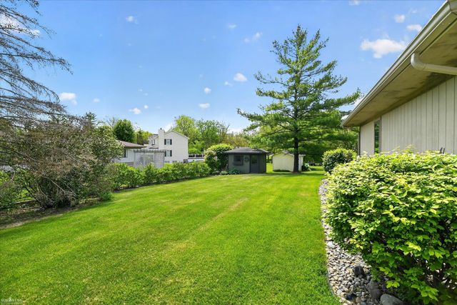 1012 Wood Court, Owosso, MI 48867