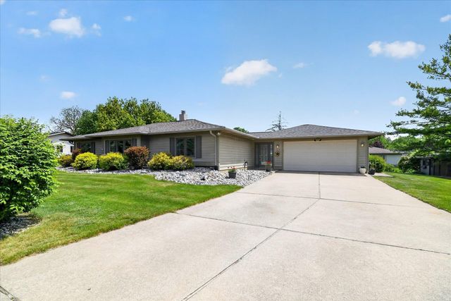 1012 Wood Court, Owosso, MI 48867