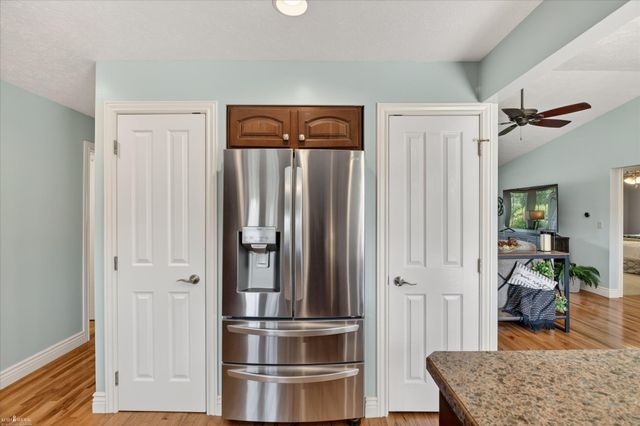1012 Wood Court, Owosso, MI 48867