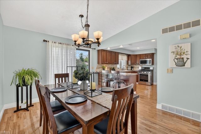 1012 Wood Court, Owosso, MI 48867