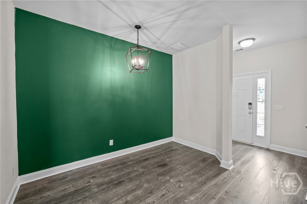 Image 12 of property listing at 147 Ainsdale Drive, Richmond Hill, GA 31324