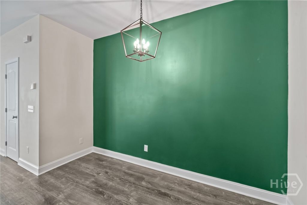 Image 13 of property listing at 147 Ainsdale Drive, Richmond Hill, GA 31324