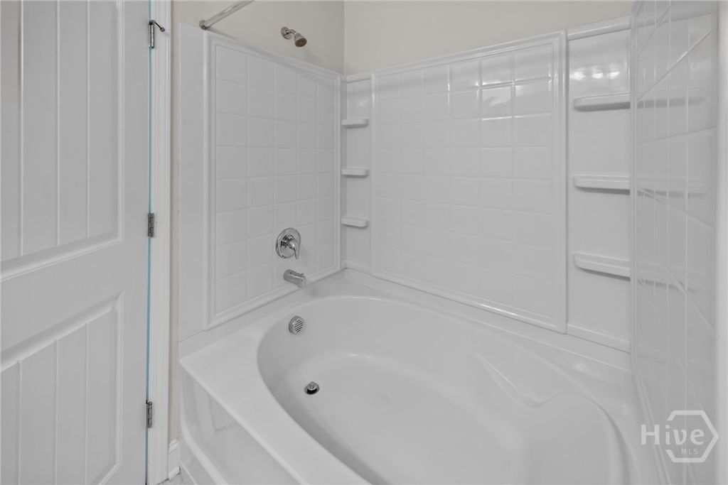 Image 24 of property listing at 147 Ainsdale Drive, Richmond Hill, GA 31324