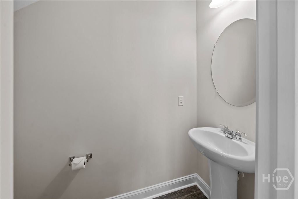 Image 35 of property listing at 147 Ainsdale Drive, Richmond Hill, GA 31324