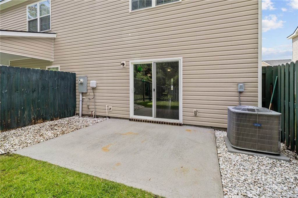 Image 43 of property listing at 147 Ainsdale Drive, Richmond Hill, GA 31324