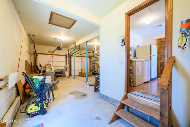 1 E Avalon Avenue, Ocean Gate, NJ 08740