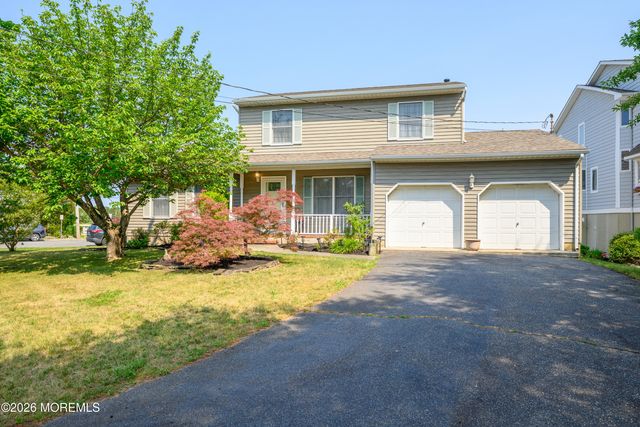 1 E Avalon Avenue, Ocean Gate, NJ 08740