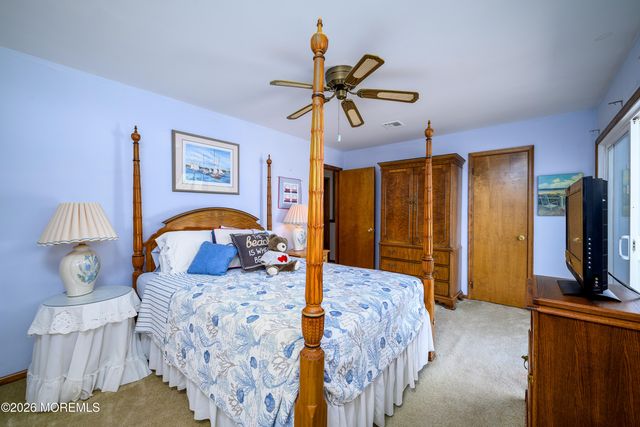 1 E Avalon Avenue, Ocean Gate, NJ 08740