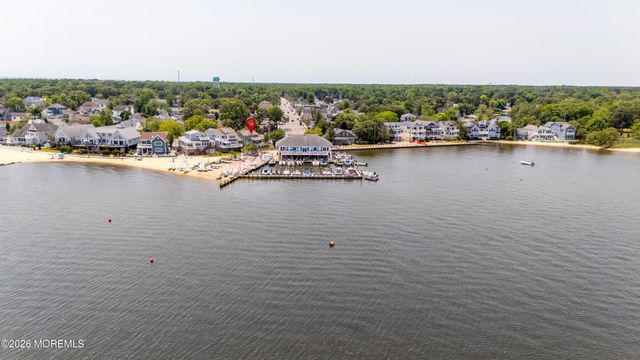 1 E Avalon Avenue, Ocean Gate, NJ 08740