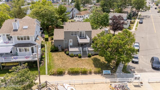 1 E Avalon Avenue, Ocean Gate, NJ 08740