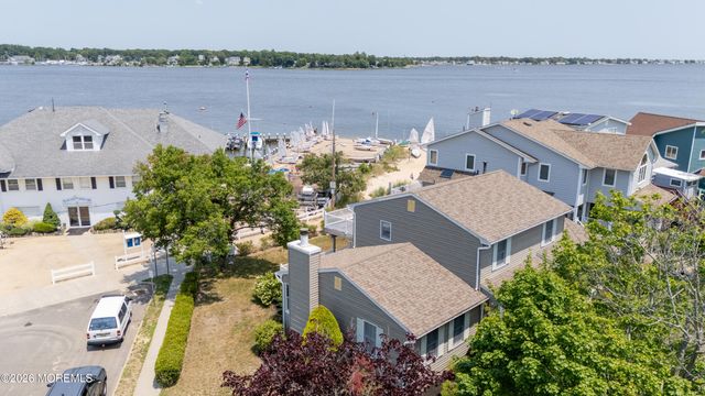 1 E Avalon Avenue, Ocean Gate, NJ 08740