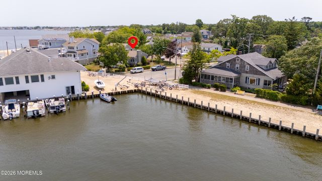 1 E Avalon Avenue, Ocean Gate, NJ 08740