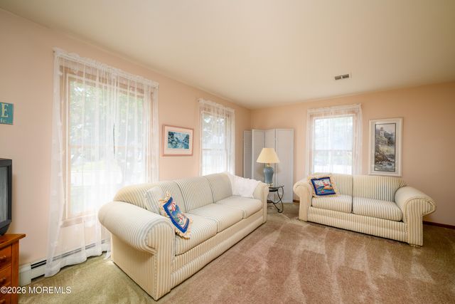 1 E Avalon Avenue, Ocean Gate, NJ 08740