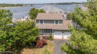 1 E Avalon Avenue, Ocean Gate, NJ 08740