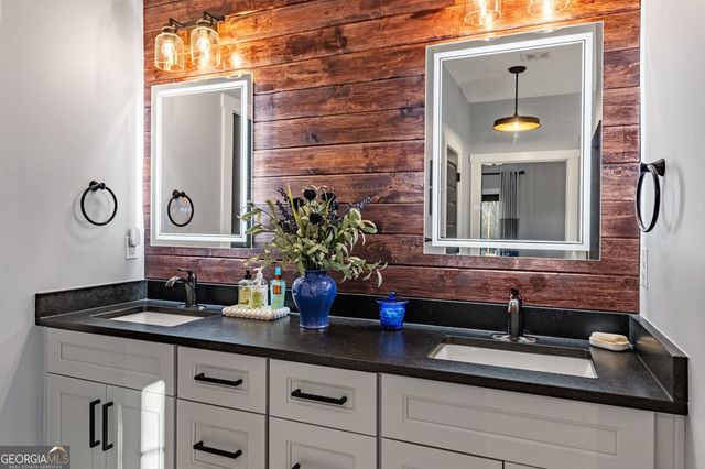 320 Bridge Road, Ellijay, GA 30540