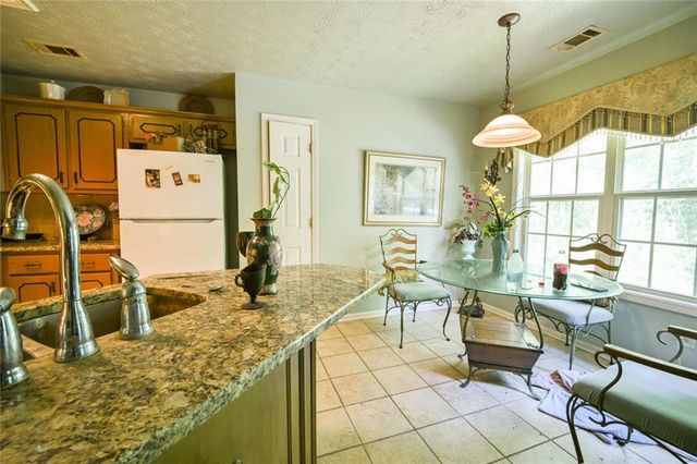 1371 Pickett Bridge Road, Covington, GA 30016