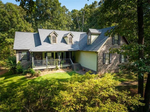 1371 Pickett Bridge Road, Covington, GA 30016