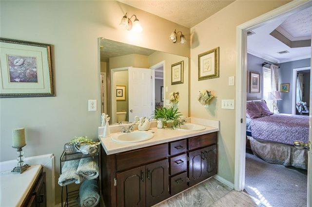 1371 Pickett Bridge Road, Covington, GA 30016