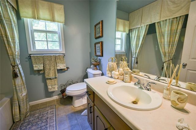1371 Pickett Bridge Road, Covington, GA 30016