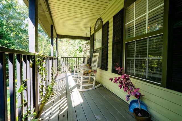 1371 Pickett Bridge Road, Covington, GA 30016